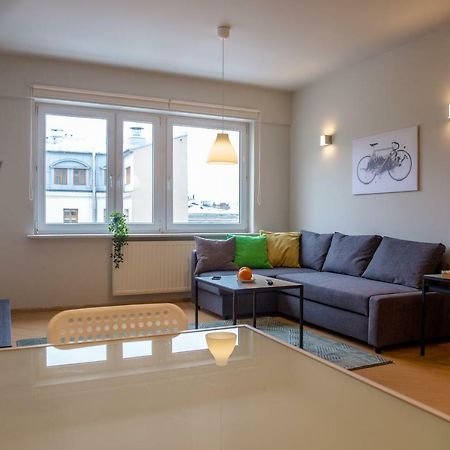 Apartament New Praga Near To Metro, Free Parking Warschau Buitenkant foto