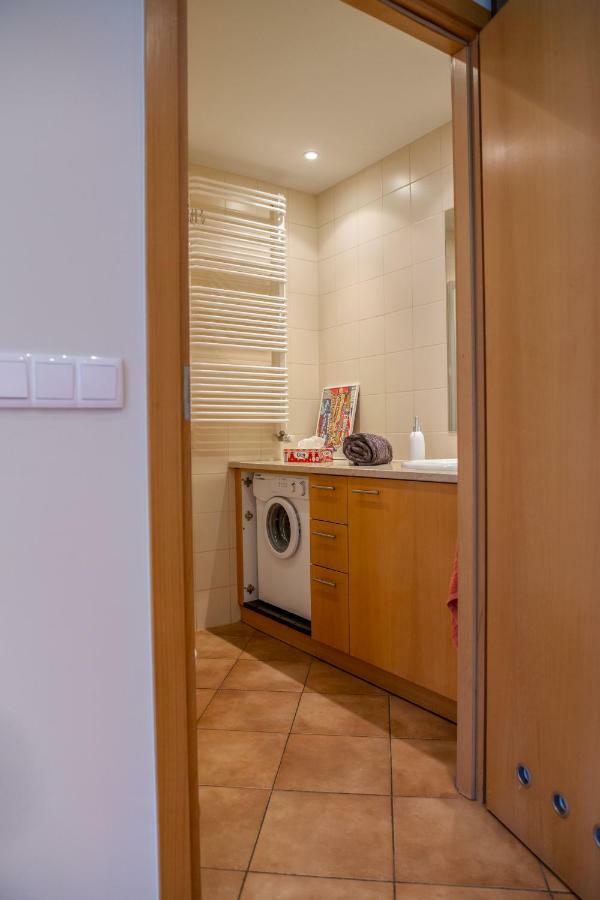 Apartament New Praga Near To Metro, Free Parking Warschau Buitenkant foto