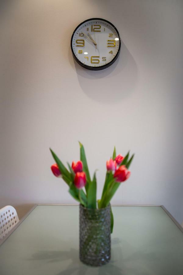 Apartament New Praga Near To Metro, Free Parking Warschau Buitenkant foto
